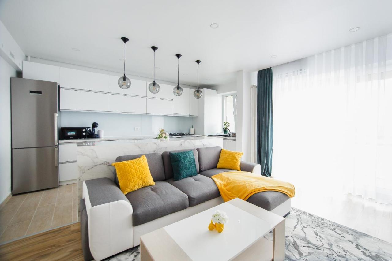Elegant & Spacious - Central Apartment Oradea Extérieur photo